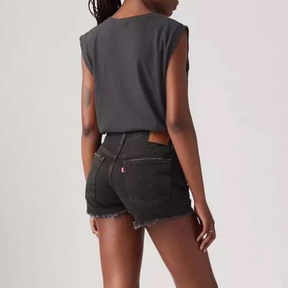 Levi's Premium High Rise 501 Shorts in Black NWT Size 25 - Picture 2 of 9